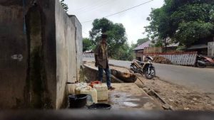 Warga Ndano Ndere Bima Belum Merdeka dari Krisis Air Bersih