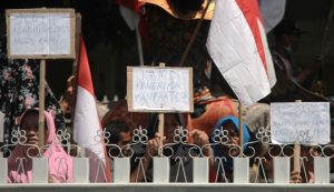 Demo Minta Kades Lingsar Ditangguhkan, Jaksa Malah Perpanjang Penahanan