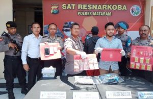 Gagal Kelabui Polisi, Pengedar Pasrah Diborgol setelah Ketahuan Buang Sabu