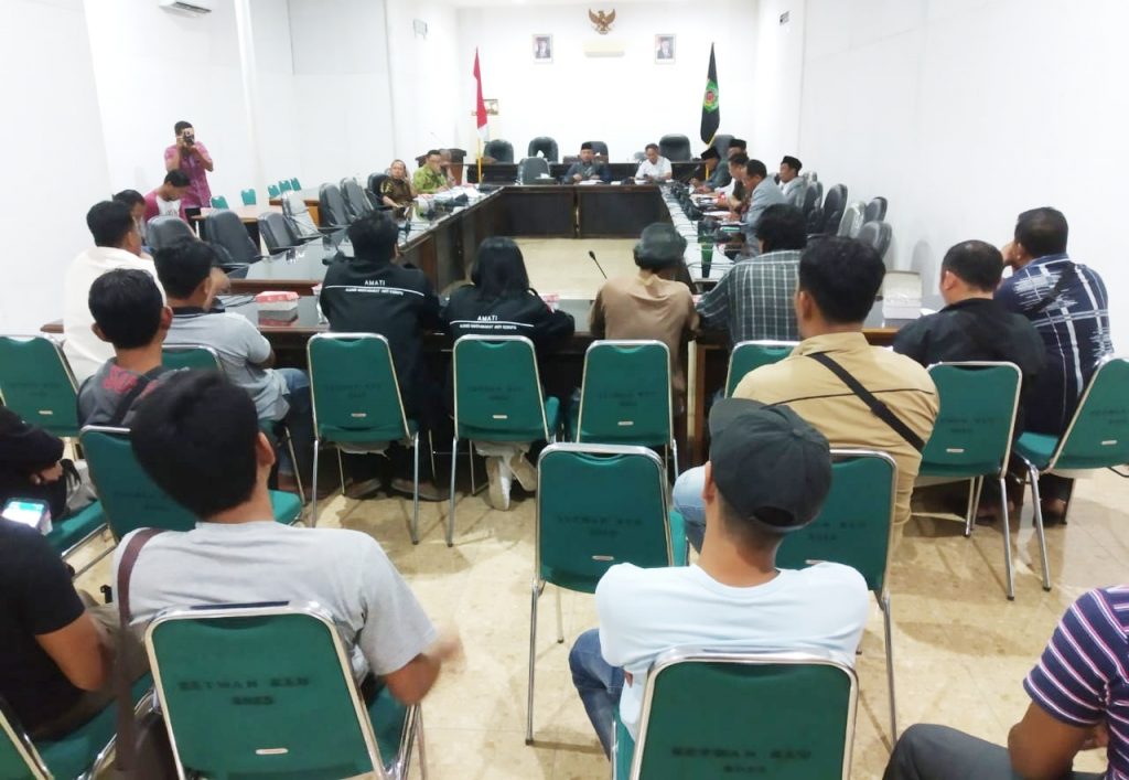 Warga Tolak Hibah Lapangan Gondang untuk Bangun Kodim KLU