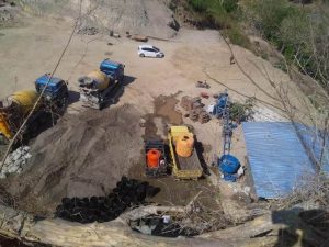 Warga Manggenae Protes Aktivitas Alat Berat di Lokasi Tambang Galian C