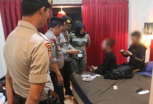 Polresta Mataram Garuk 15 Pasangan Diduga Mesum di Hotel