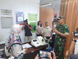 Antisipasi Virus Corona, Danrem 162/WB Cek Pos Kesehatan Bandara LIA
