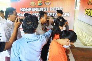 Dua Ibu Muda Pencuri Mesin Mobil Ditangkap Polisi