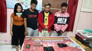 Polisi Tangkap Wanita Muda Saat Pesta Sabu Bareng Tiga Lelaki di Taliwang
