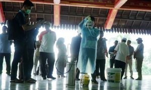 Pemkab Lobar Ajari Warga Cara Hadapi Corona