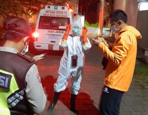 Bule PDP Corona di Lombok Kabur dari Rumah Sakit, Polisi Turun Tangan