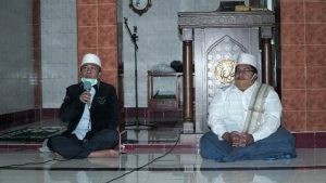 Warga Masih Cuek Corona, Bupati Lombok Barat Turun Langsung Imbau Lewat Masjid