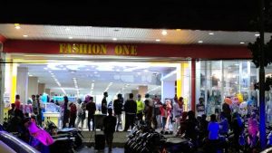 Ramai Pengunjung, Polisi Minta Pusat Perbelanjaan di Mataram Patuhi Protokol Covid-19