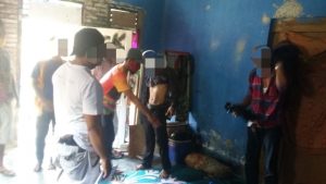 Polisi gerebek rumah pengedar sabu, 5 cowok dan 1 cewek diangkut