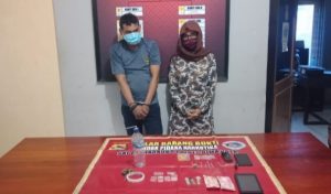 Panik digerebek polisi, suami istri di Kota Bima buang sabu ke lubang WC