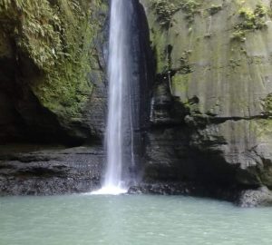 Air Terjun Walet Putih, Keindahan Tersembunyi di Kaki Gunung Tambora