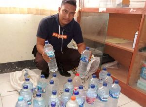 Polsek Ambalawi amankan puluhan liter sofi, pemiliknya ikut diangkut