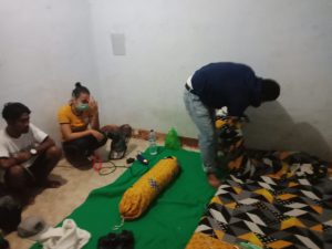 Simpan dan edarkan sabu, dua sejoli di Dompu ditangkap di kamar kos