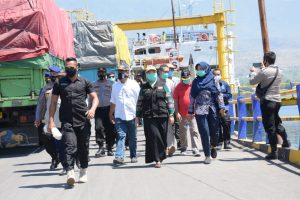 Wagub Sidak Penggunaan Masker di Pelabuhan Kayangan