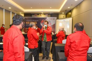 Gubernur NTB Hadiri Pelantikan IKA Unhas NTB