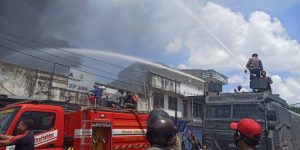 Tiga Toko Terbakar di Pusat Kota Sumbawa