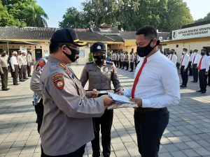 Kasus Narkoba yang Diungkap Berskala Besar, Tujuh Personel Satresnarkoba Polresta Mataram Diganjar Penghargaan