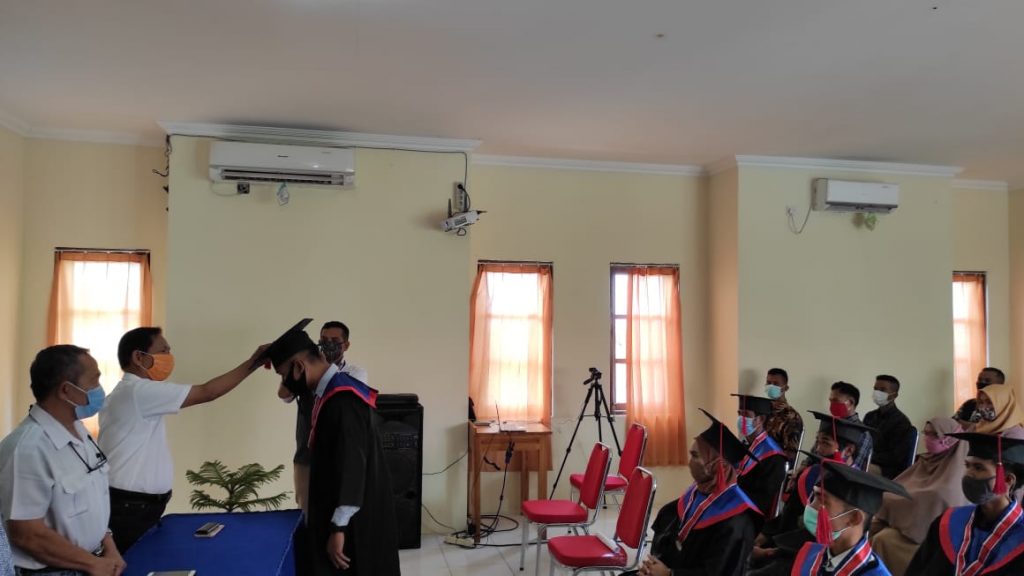 Politeknik AKA Bogor Wisuda 9 Karyawan PT SMS