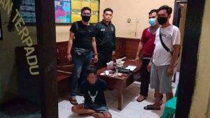 Montir di Sumbawa diborgol polisi saat jualan sabu untuk pesta malam tahun baru