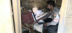 Mulia, dua polisi di Dompu rela sisihkan gaji untuk bantu wanita lansia