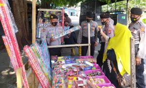 Polres Sumbawa razia petasan berdaya ledak tinggi