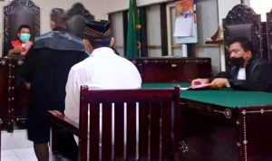Minta maaf kepada keluarga korban, terdakwa pembunuhan mahasiswi Unram mohon dihukum ringan