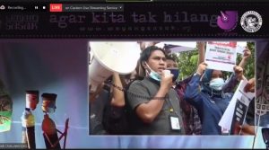 Hari Kebebasan Pers Dunia, AJI Mataram Sampaikan Kritik Lewat Wayang Kulit