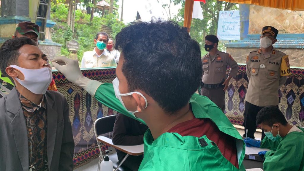 Pemeriksaan di Pintu Masuk Lombok Utara, Tiga Pengendara Motor Positif Covid-19
