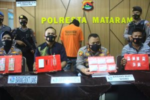 Terlilit Utang, Guru Ngaji di NTB Jual Sabu Senilai Rp100 Juta Kepada Polisi yang Menyamar