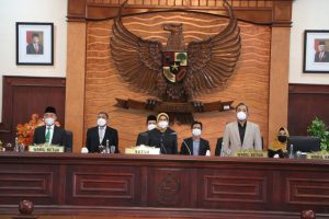 DPRD Setujui 2 Raperda, Wagub NTB Berharap Memberikan Manfaat Bagi Masyarakat