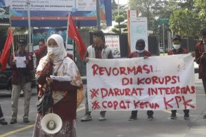 Demo Tolak Ketua KPK, Mahasiswa di NTB Desak Firli Dicopot