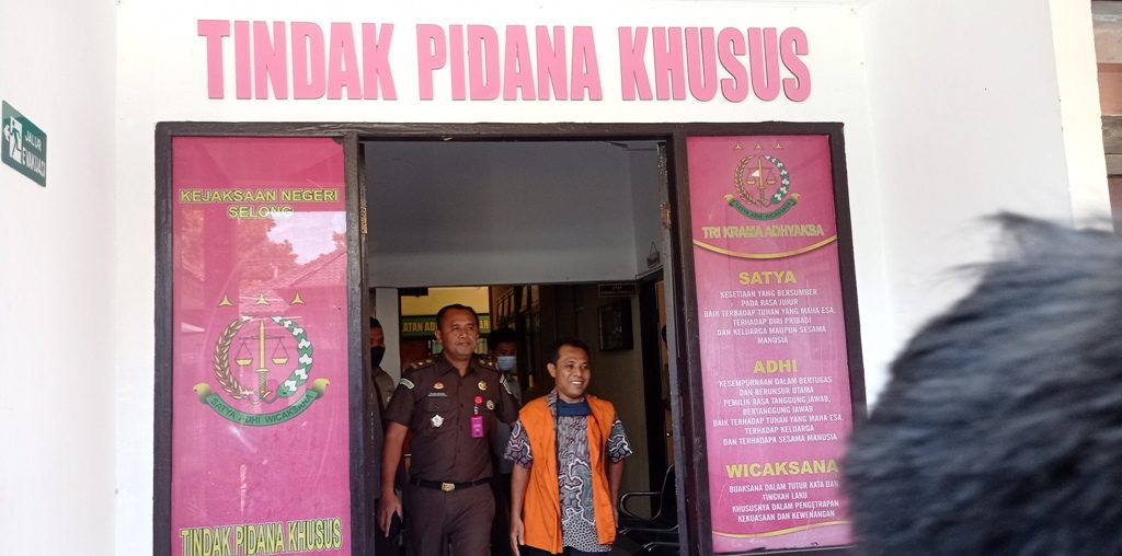 Korupsi Dana Desa Rp200 Juta, Mantan Kades Banjar Sari Lombok Timur Ditahan