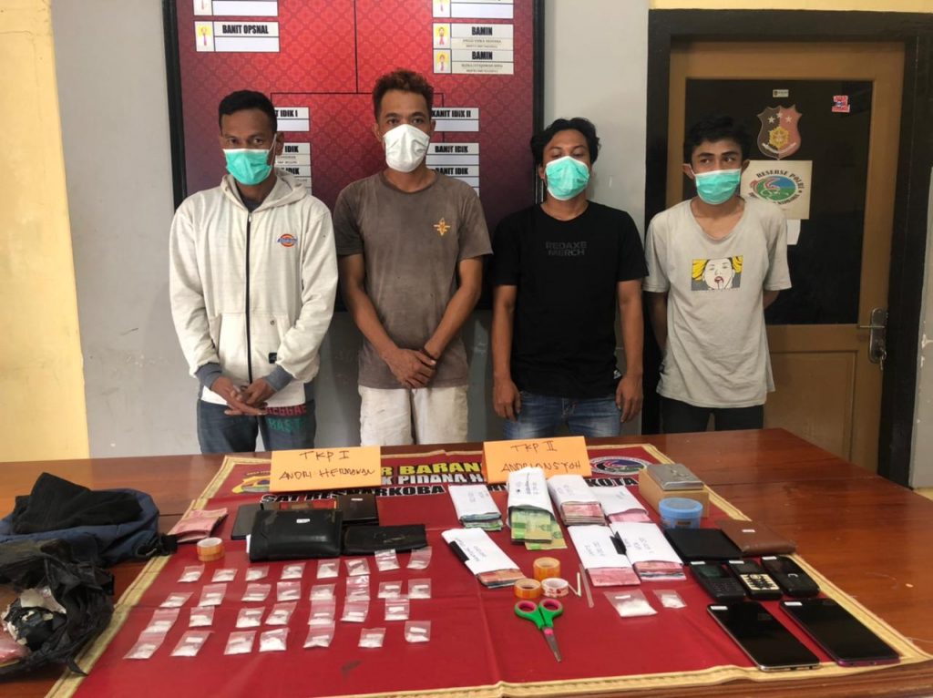 Polisi Gulung Jaringan Narkoba di Kota Bima, Sita Puluhan Poket Sabu dan Uang Rp36 Juta