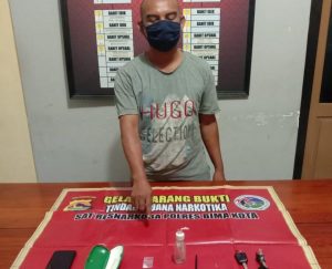Dihadang Polisi, Pria Asal Mande Kota Bima Ketahuan Bawa Narkoba