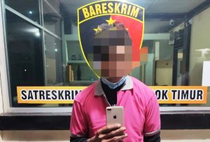 Coba Kabur Lewat Atap, Penjambret Mahasiswi Gak Tahu Polisi Sudah Kepung Rumah, Ya Ditangkaplah