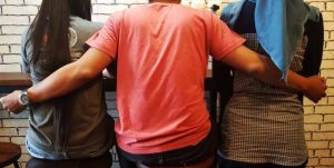 Suami Hamili Cewek Selingkuhan, Istri Rela Dimadu