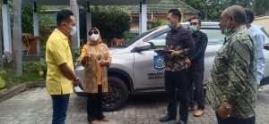 Ketua DPRD NTB Bantu Kendaraan Operasional ke PHDI NTB