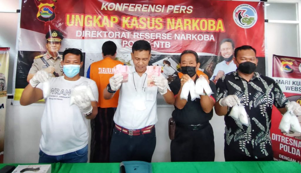 Polda NTB Tangkap Dua Bandar Besar, Sabu 2 Kilo Diamankan