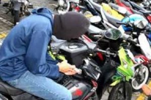 Diburu Polisi, Pencuri Motor di Lombok Utara Kabur ke Hutan, Akhirnya Ketangkap Juga