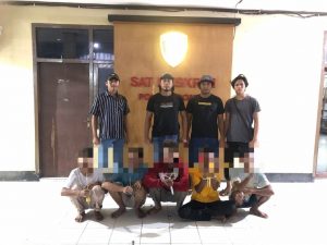 Polisi Tangkap 5 Remaja Anggota Geng ’Senggol Dikit Gorok Leher’ di Dompu, Sita Kapak dan Panah