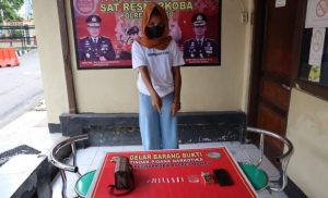 Mama Muda Pengedar Narkoba di Dompu Ditangkap, Polisi Sita 10 Poket Sabu