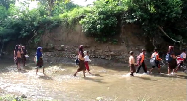 jalan dusun mangge rombo