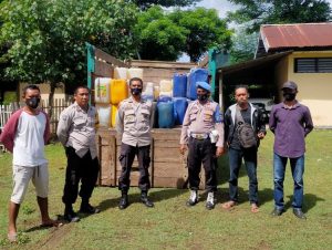 Polsek Wera Amankan 3 Ton Minyak Tanah Ilegal Selundupan dari NTT