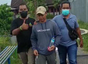 Ibu Rumah Tangga di Mataram Dikalungi Celurit, Perampok Bercadar Gasak Perhiasan