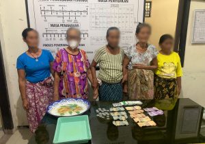 Asyik Bermain Judi Ceki, Lima Nenek di NTB Ditangkap Polisi