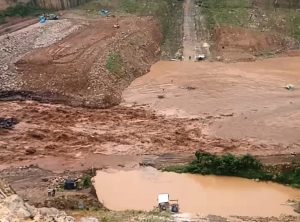 Banjir Gunung, Sungai Meninting Meluap, Sejumlah Rumah Warga Terendam