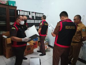 Geledah Kantor Dikpora dan BPKAD Dompu, Kejati NTB Sita Dokumen terkait Kasus Dana Hibah KONI