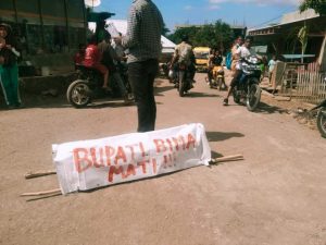 Mahasiswa Nilai Pemerintah Zholim: “Hati dan Nurani Mereka Telah Terkubur Dilubang Jalan Rusak”