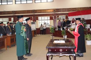 Yek Agil Resmi Dilantik Jadi Wakil Ketua DPRD NTB